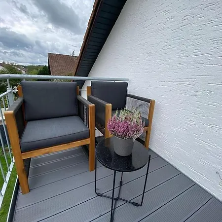 Apartment Charmantes Mit Balkon